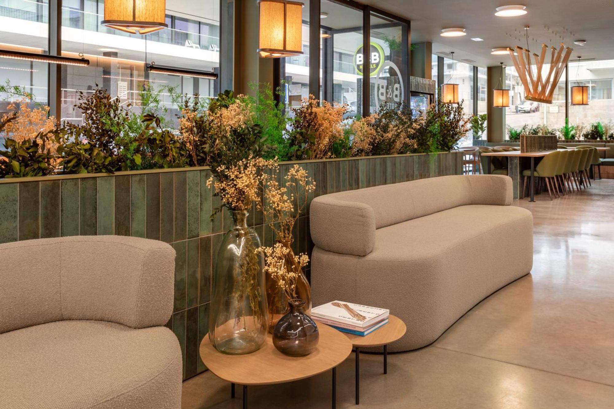 B&B Hotel Santo Tirso Luaran gambar