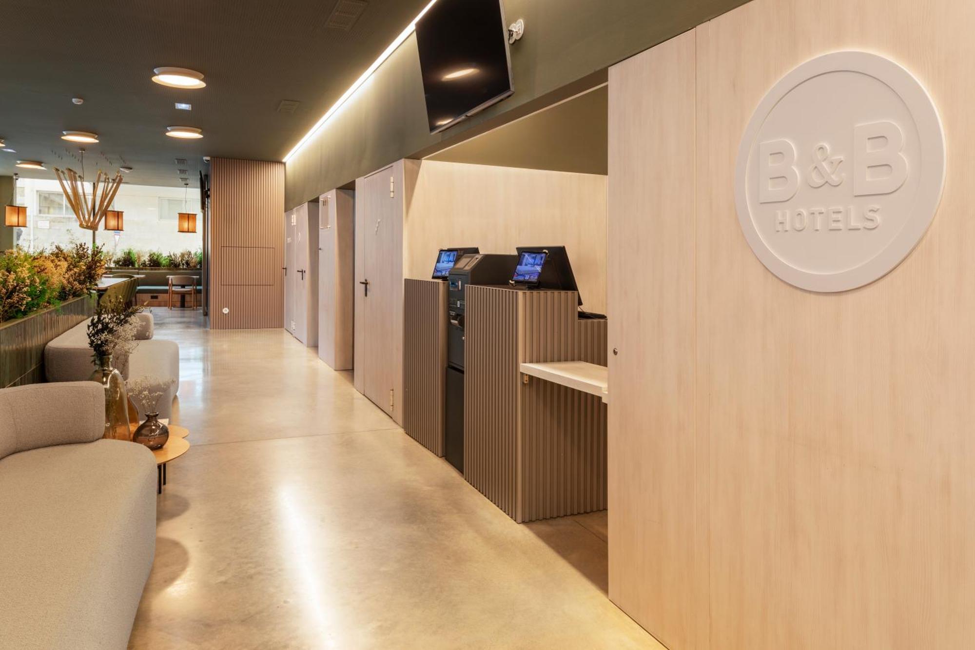 B&B Hotel Santo Tirso Luaran gambar